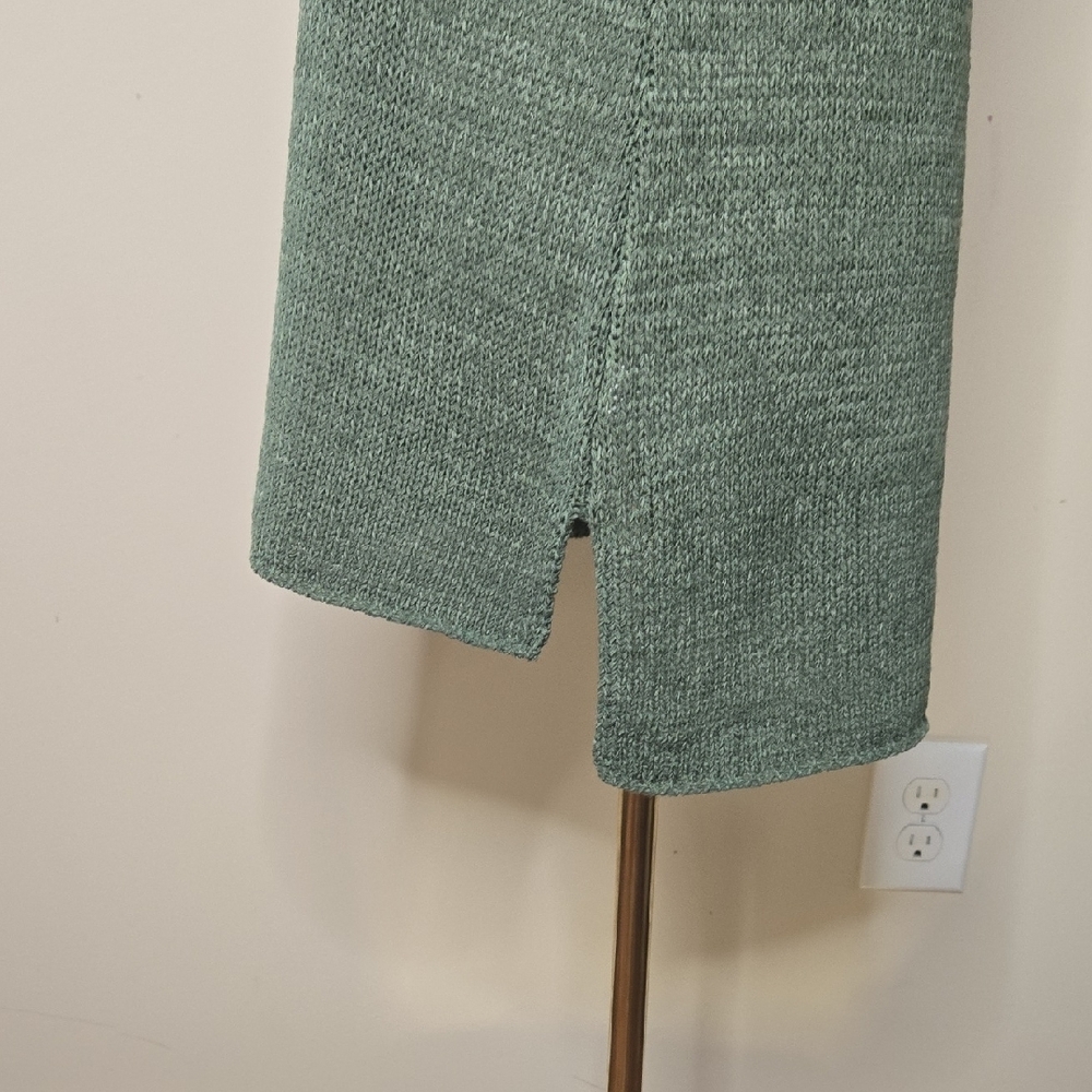 New Directions Green Knit Tank Top Layering Piece Minimalist Elevated Casual - Picture 5 of 6